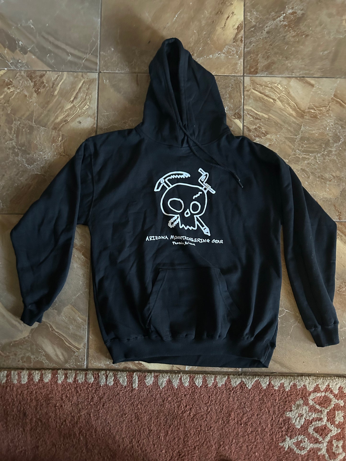 Single Skull Hoody